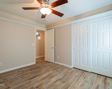 11570 W Yuma Street - Photo Thumbnail 26