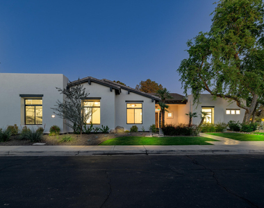 11785 N 83rd Place - Photo Thumbnail 27