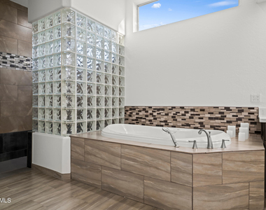 11785 N 83rd Place - Photo Thumbnail 12