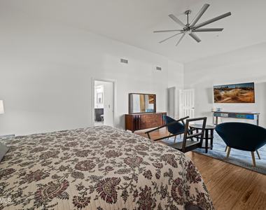 11785 N 83rd Place - Photo Thumbnail 11