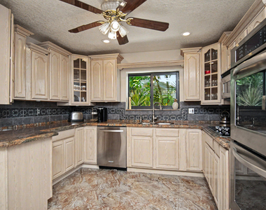 9708 Erica Court - Photo Thumbnail 21