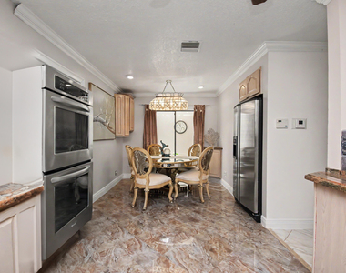 9708 Erica Court - Photo Thumbnail 23
