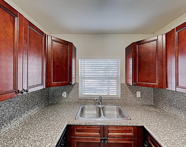 1230 Sw 6th Avenue - Photo Thumbnail 12