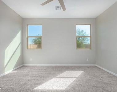 39941 W Williams Way - Photo Thumbnail 15