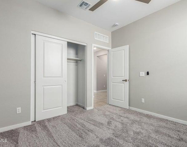 39941 W Williams Way - Photo Thumbnail 29
