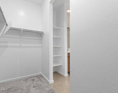 39941 W Williams Way - Photo Thumbnail 23