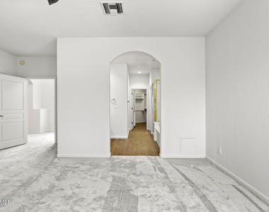20802 N Grayhawk Drive - Photo Thumbnail 21