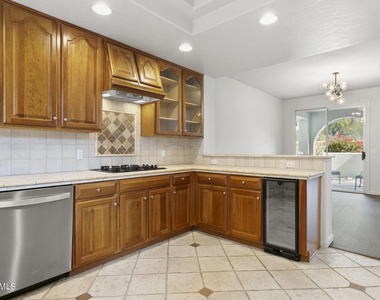 20802 N Grayhawk Drive - Photo Thumbnail 14