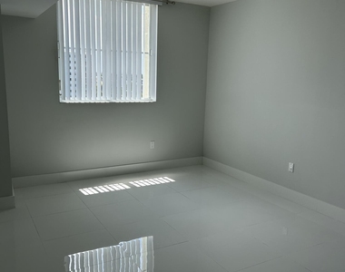 3020 Ne 32nd Avenue - Photo Thumbnail 14