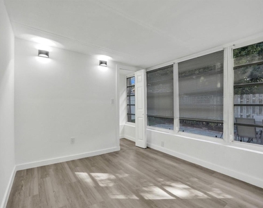 708 Ne 24th Avenue - Photo Thumbnail 18
