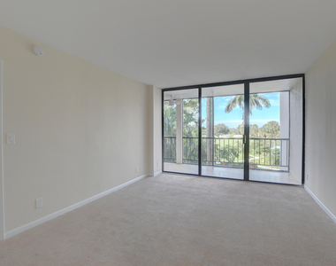 6797 Willow Wood Drive - Photo Thumbnail 11