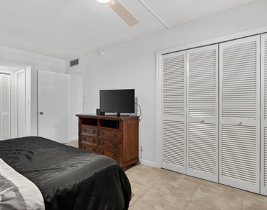 3150 Ne 48th Court - Photo Thumbnail 11