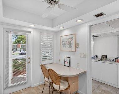 3150 Ne 48th Court - Photo Thumbnail 7