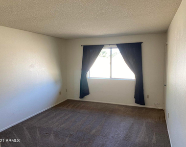 13243 N 47th Place - Photo Thumbnail 16