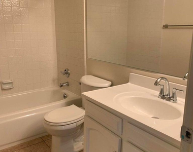 13243 N 47th Place - Photo Thumbnail 24