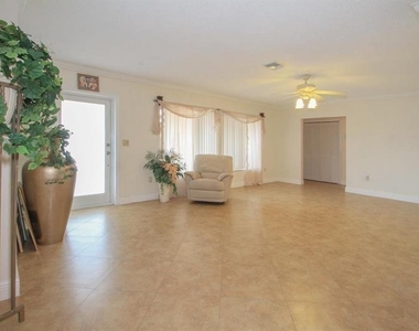98 Seminole Lane - Photo Thumbnail 9