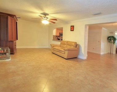 98 Seminole Lane - Photo Thumbnail 8