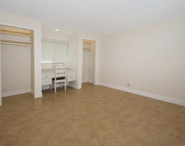 98 Seminole Lane - Photo Thumbnail 5