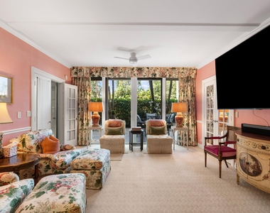315 S Lake Drive - Photo Thumbnail 6