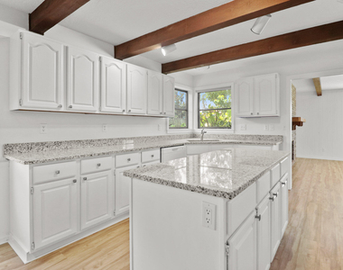 65 W Pinehill Trl W - Photo Thumbnail 7