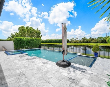 8795 Grand Prix Lane - Photo Thumbnail 20