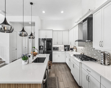 8795 Grand Prix Lane - Photo Thumbnail 42