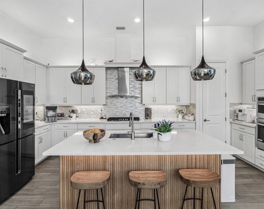 8795 Grand Prix Lane - Photo Thumbnail 40