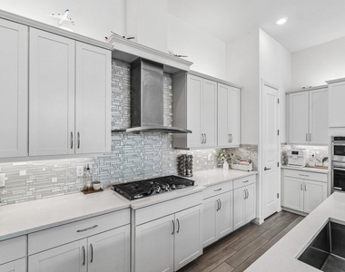 8795 Grand Prix Lane - Photo Thumbnail 41