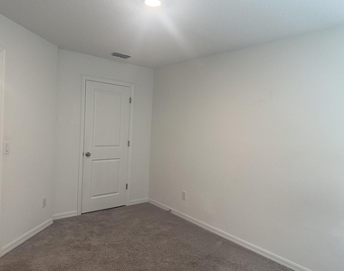 1488 Discovery Street - Photo Thumbnail 26