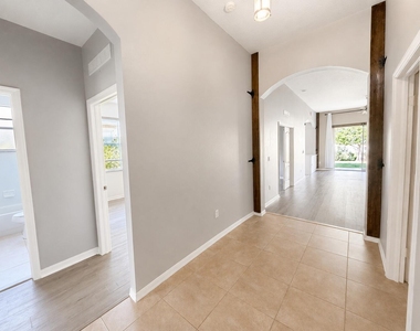 9980 Sw Stonegate Drive - Photo Thumbnail 1