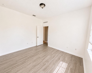 9980 Sw Stonegate Drive - Photo Thumbnail 9