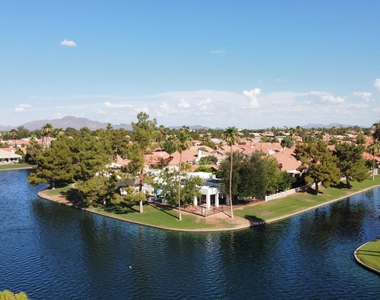 10637 E Arrowvale Drive - Photo Thumbnail 13