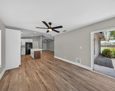 351 Nw 8th Avenue - Photo Thumbnail 15