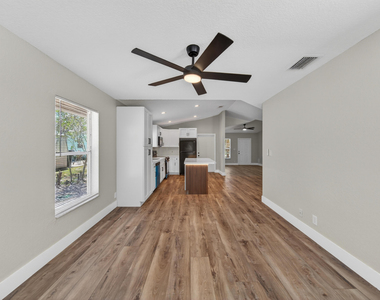 351 Nw 8th Avenue - Photo Thumbnail 13