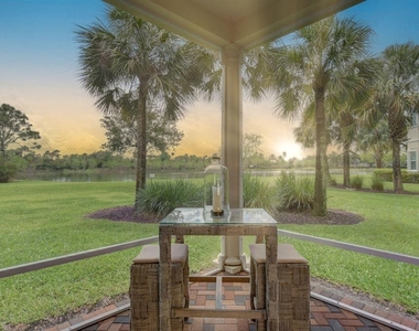 218 Tresana Boulevard - Photo Thumbnail 24