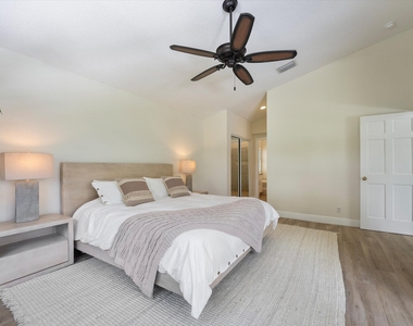 4033 Bluff Harbor Way - Photo Thumbnail 8