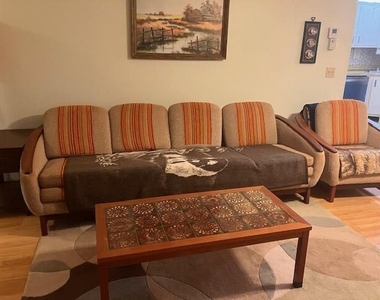 102 Lake Pine Circle - Photo Thumbnail 8