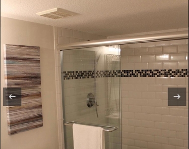 808 Villa Circle - Photo Thumbnail 7