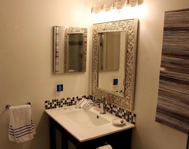 808 Villa Circle - Photo Thumbnail 9