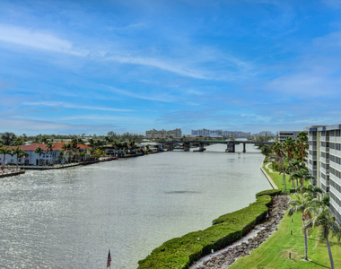 1 Harbourside Drive - Photo Thumbnail 21