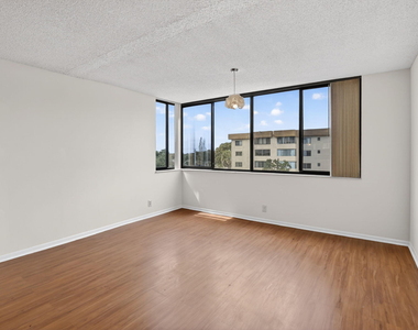 8030 Hampton Boulevard - Photo Thumbnail 17
