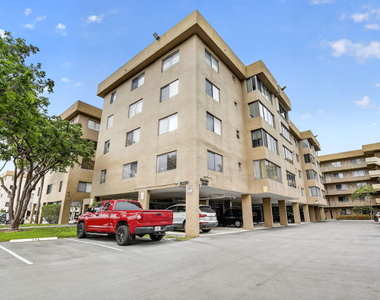 8030 Hampton Boulevard - Photo Thumbnail 31