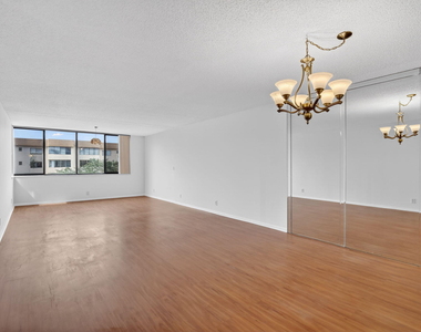 8030 Hampton Boulevard - Photo Thumbnail 10