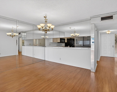 8030 Hampton Boulevard - Photo Thumbnail 14