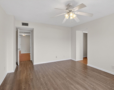 8030 Hampton Boulevard - Photo Thumbnail 16