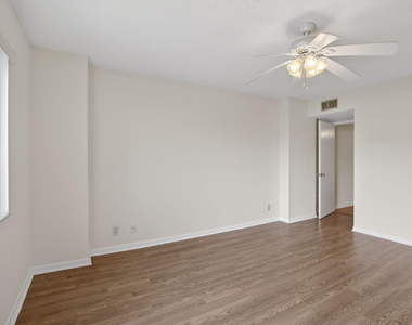 8030 Hampton Boulevard - Photo Thumbnail 32