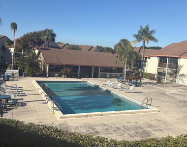5492 Courtyard Drive - Photo Thumbnail 11