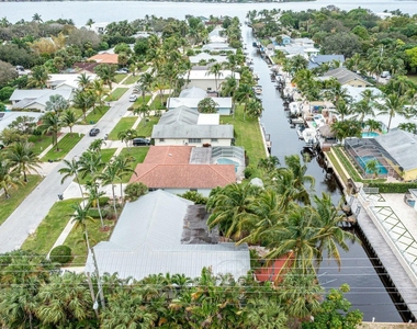 18014 Perigon Way - Photo Thumbnail 28