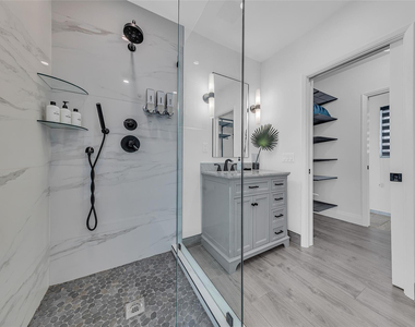 3108 Ne 42nd Court - Photo Thumbnail 11