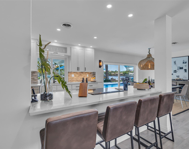 3108 Ne 42nd Court - Photo Thumbnail 24